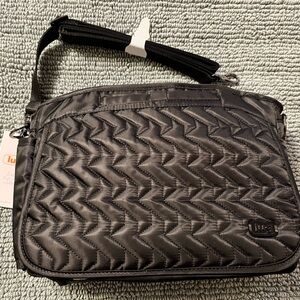 LUG Wings SE Crossbody Bag - NWT
Color: Midnight Black